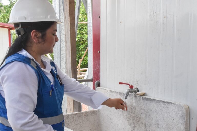 ¿Recibiste agua turbia en casa? Conoce los pasos para reportarlo y solucionarlo