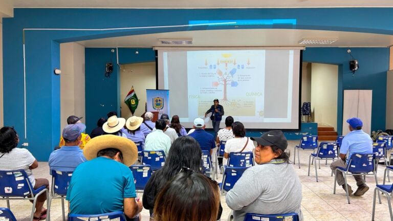 Agricultores de Cocachacra fortalecen conocimientos en cultivo de olivo