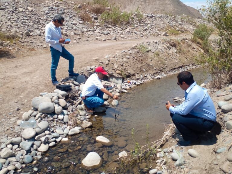 Produce evalúa calidad del agua para crianza de tilapia y pejerrey en Cocachacra