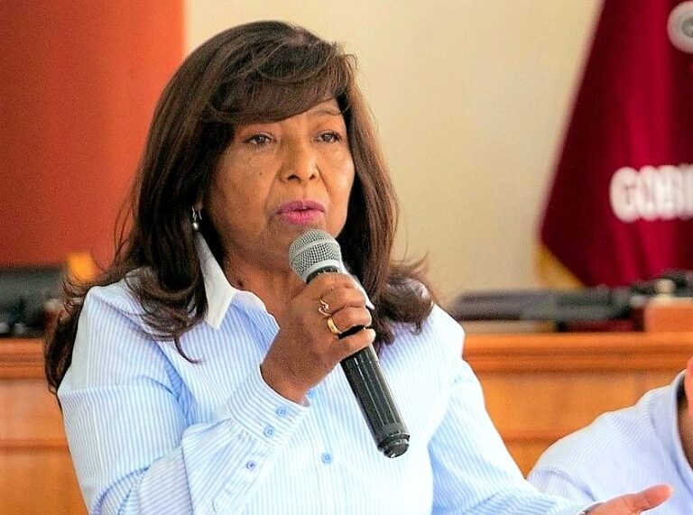 Descartan postergar inicio de clases en Islay por protestas antimineras