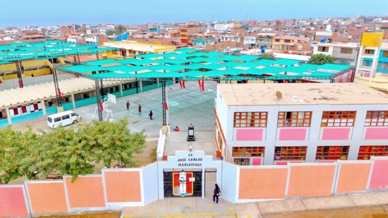 Parte de estudiantes del colegio Mariátegui irán al Pedagógico Basadre