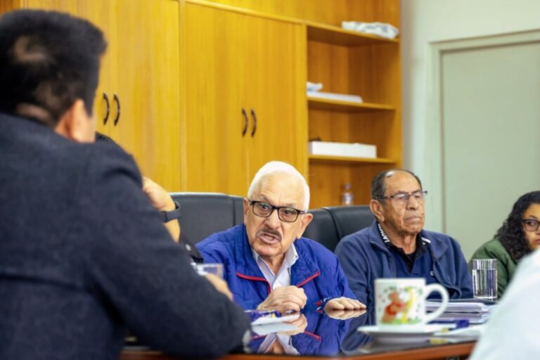 Preocupación por retraso en obra del coliseo Víctor Raúl Carbajal 