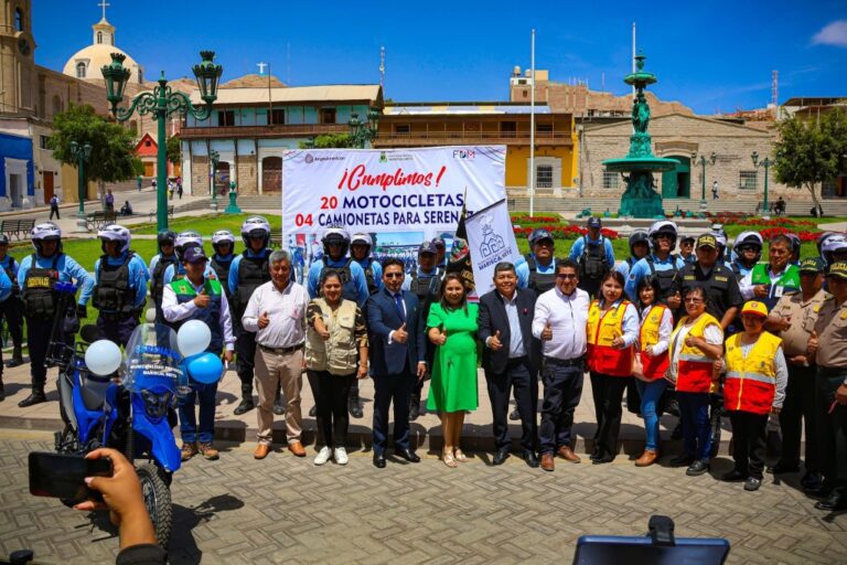FDM refuerza la seguridad en Moquegua con la entrega de 20 motos y 4 camionetas 4×4
