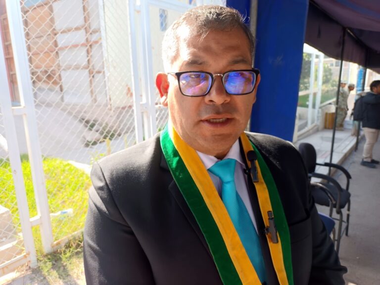 Reconstrucción de colegio Juan Scarsi podría culminar a mediados de este año