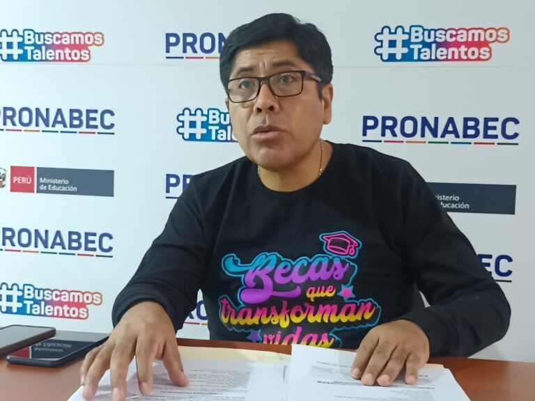 Convocan inscripciones para la Beca Generación del Bicentenario 2025