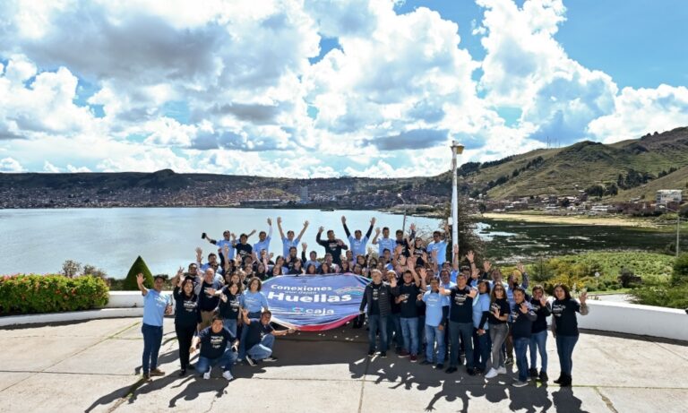 Caja Arequipa realiza taller de negocios en el sur del Perú