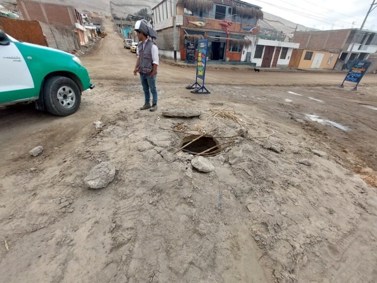 Desviarán vehículos de carga pesada por vías alternas en Deán Valdivia