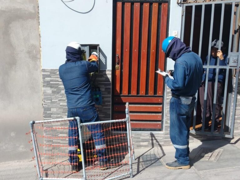 Electrosur contrastará 1516 medidores