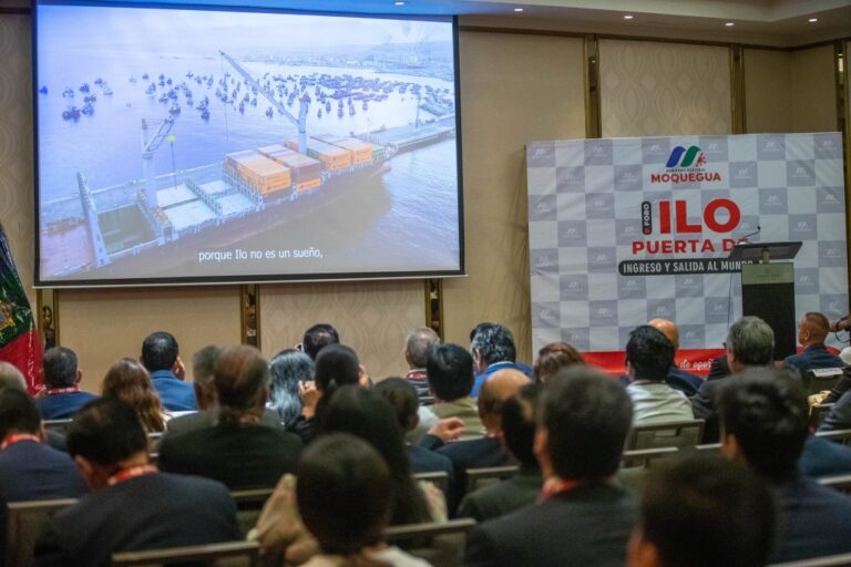 Foro en Lima destaca el potencial de Ilo como eje logístico y portuario del sur