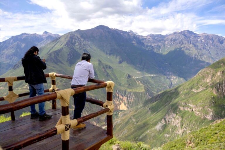 Inauguran mirador Achachihua con imponentes vistas del Cañón del Colca