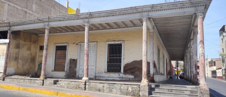 Historiador insta a la Diócesis a intervenir con urgencia en la Casa Zapata para evitar su colapso