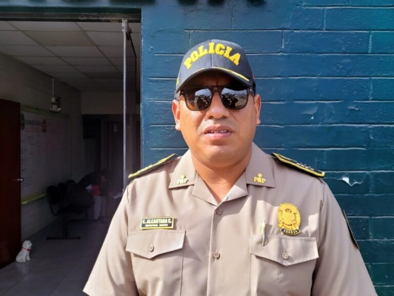 Policía capacita a transportistas de Ilo sobre normativas de tránsito