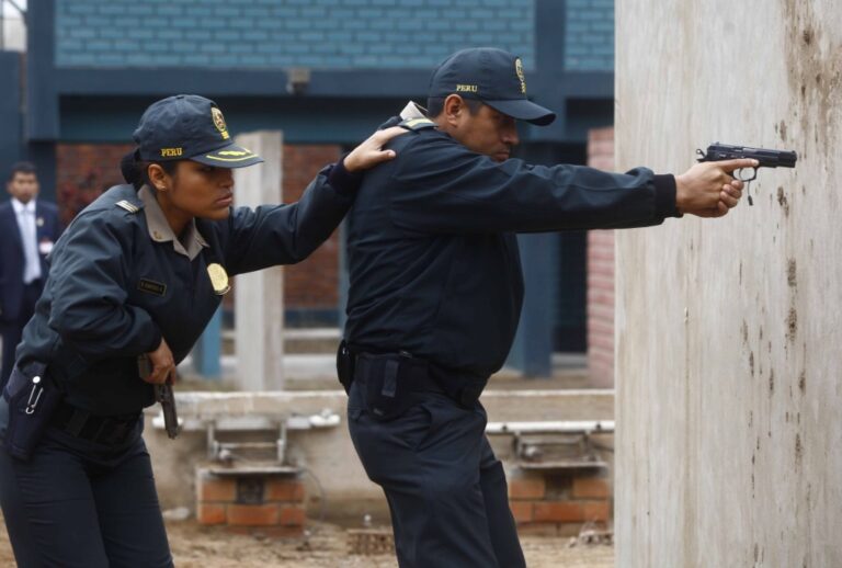 Policía a utilizar armas de fuego en casos de flagrancia