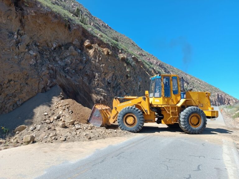 Realizan limpieza en carretera a Chapi ante proximidad de festividad religiosa