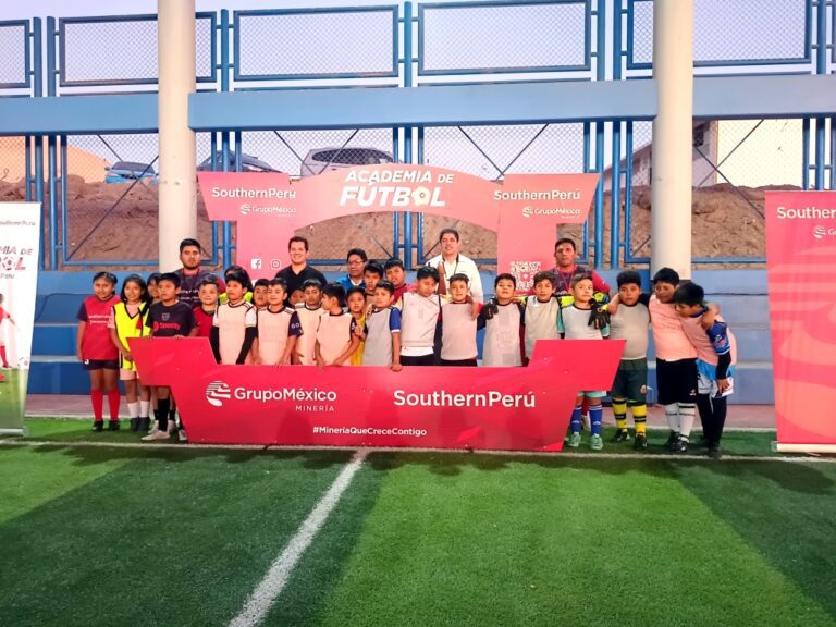 San Antonio inaugura Academia de Fútbol de Southern Perú con participación de 60 menores