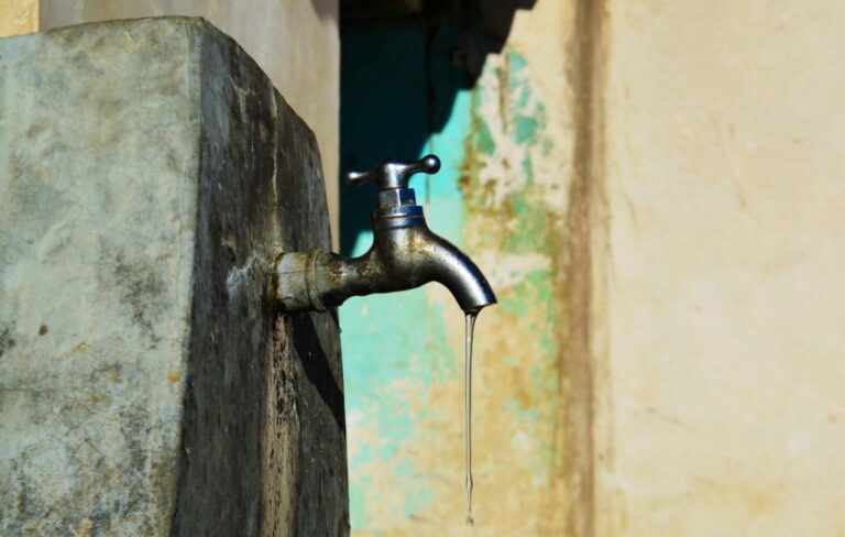Sunass recomienda cerrar la llave general para evitar fugas y altos cobros en el recibo de agua