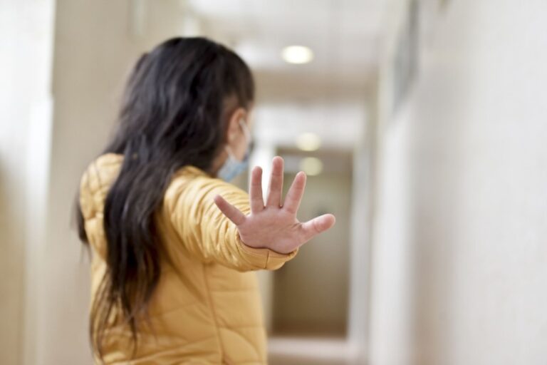 Los violadores de los derechos de la niña, el niño y adolescentes