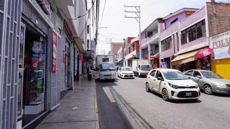 Especialista advierte sobre circulación indebida de vehículos menores sin placa