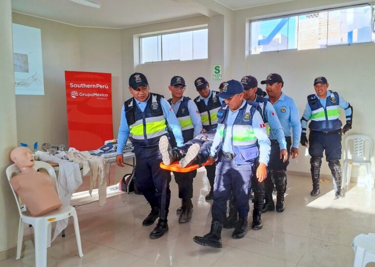 Capacitación a personal municipal en primeros auxilios y uso adecuado de extintores