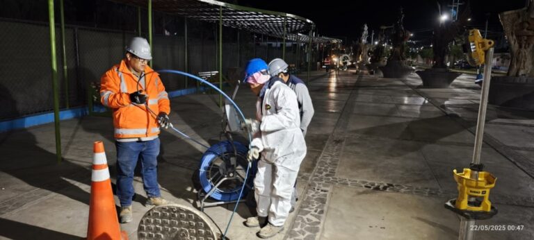 EPS Moquegua interviene red de alcantarillado del Cercado por emergencia sanitaria