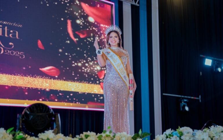 Alondra Olazábal es elegida “Señorita Ilo 2025”