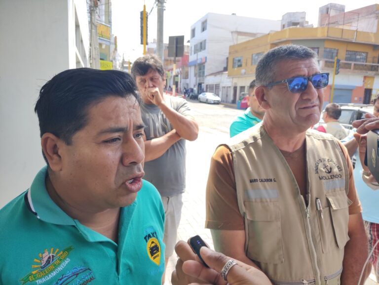 Taxistas protestan en Mollendo por creciente inseguridad tras la muerte de un colega