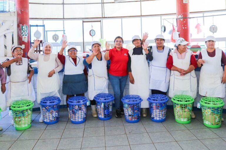 GORE Moquegua homenajeó a madres trabajadoras y emprendedoras en Ilo
