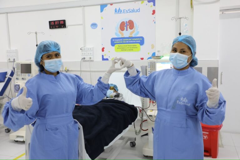 Hospital de EsSalud Ilo realiza 540 sesiones de hemodiálisis mensuales y refuerza atención médica