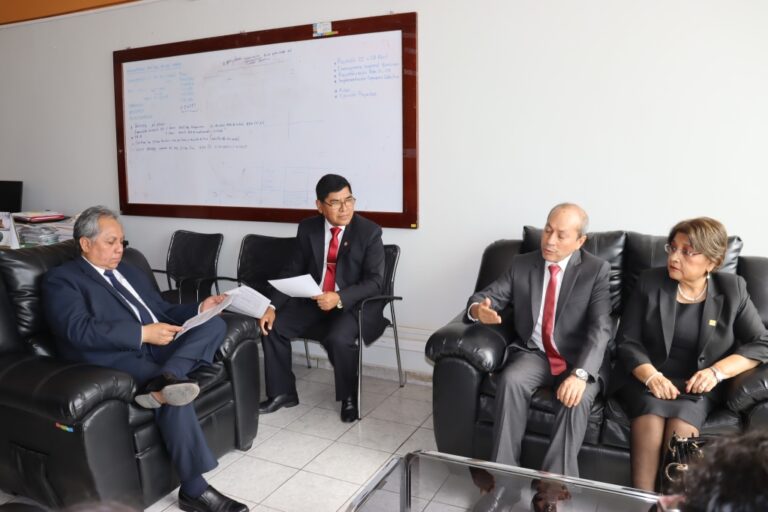 Corte de Moquegua implementará jueces de paz escolar en colegios de la región