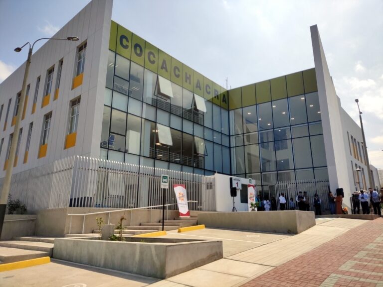 Salud en riesgo: cesan a 57 trabajadores del CS Cocachacra por término de contrato