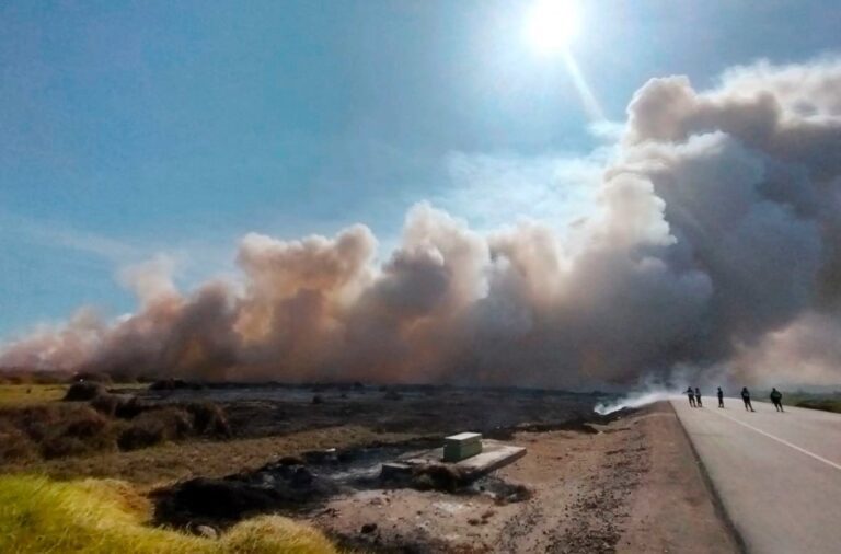 Instalan equipos de monitoreo ambiental en el distrito de Deán Valdivia