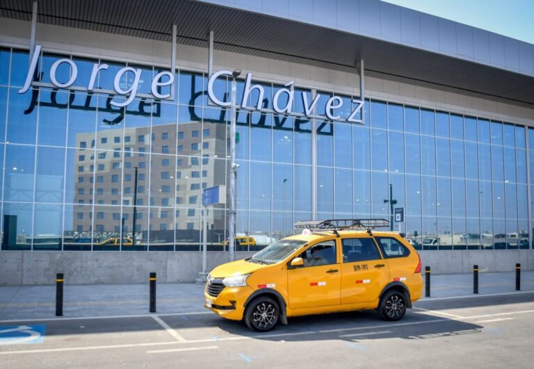 Conoce dónde te dejarán y recogerán los taxis dentro del nuevo Aeropuerto Internacional Jorge Chávez