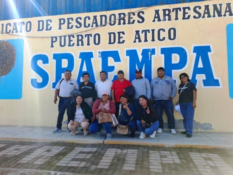 Pescadores acuerdan tope de captura de pota y reunión nacional