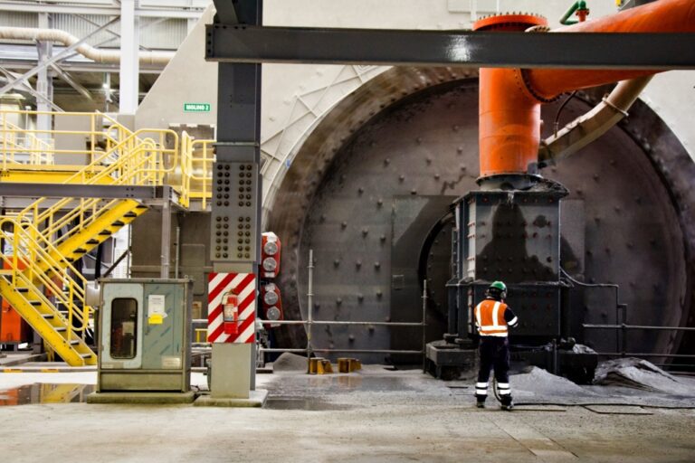 El impuesto a la renta de las empresas mineras creció 35 % en el primer trimestre del 2025