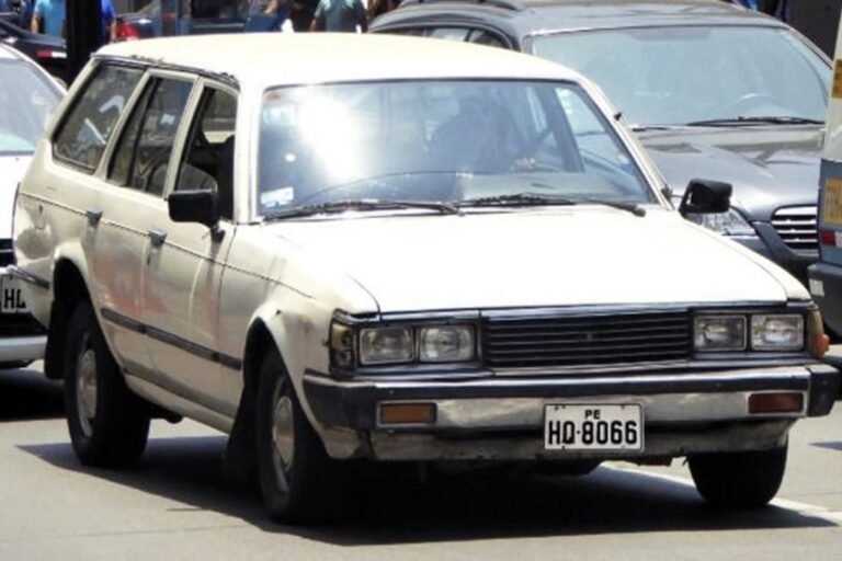 Vehículos con placas antiguas deberán actualizarlas según MTC