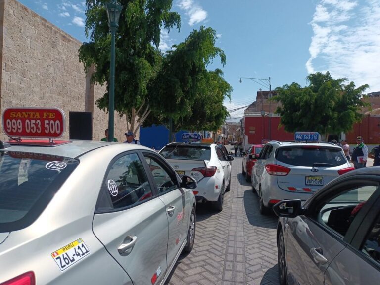 Rechazan implementación de código QR en taxis de Moquegua