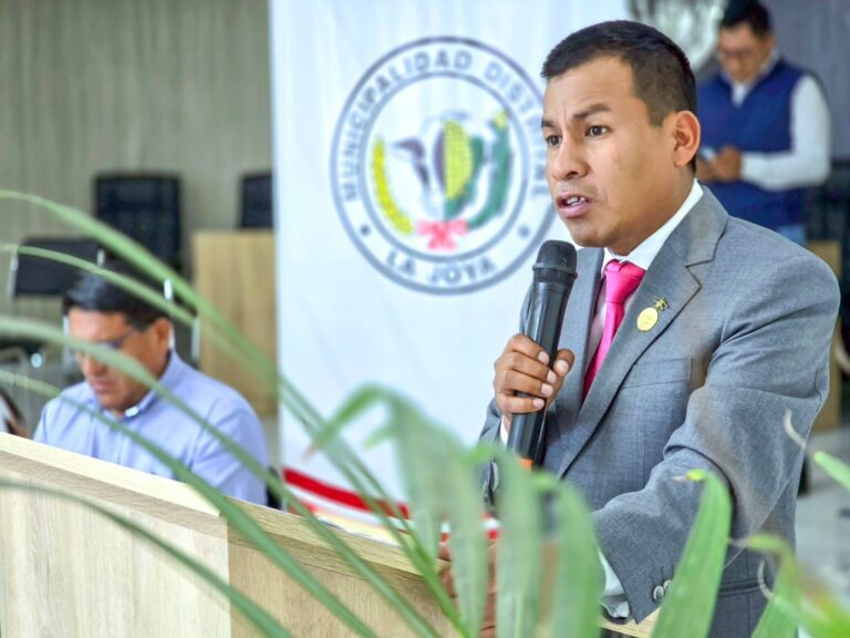 Conducía ebrio: investigan a alcalde de La Joya por agredir a policía