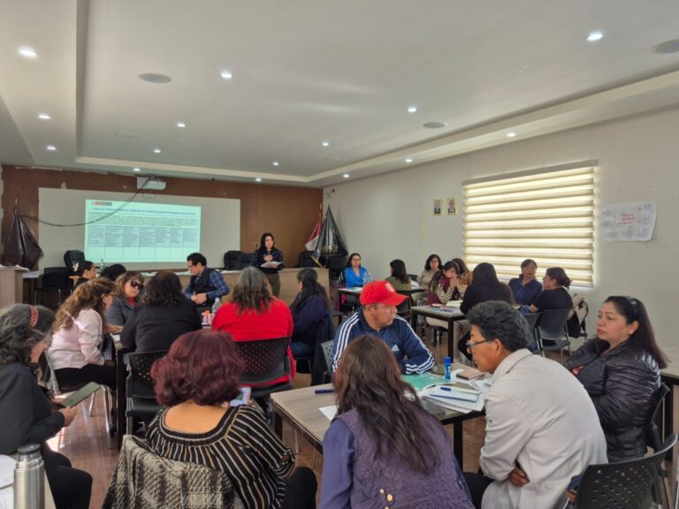 Capacitan a docentes para educación inclusiva