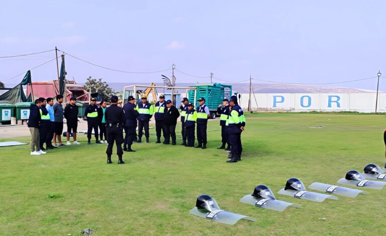 Policías capacitan a serenos de Deán Valdivia