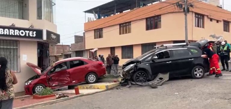 Violento choque en Alto Inclán deja heridos de consideración