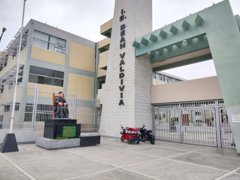 IE Deán Valdivia: docente se descompensó tras desacuerdo con director