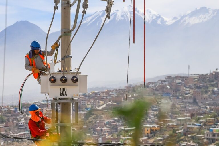 Anuncian corte de electricidad en El Fiscal