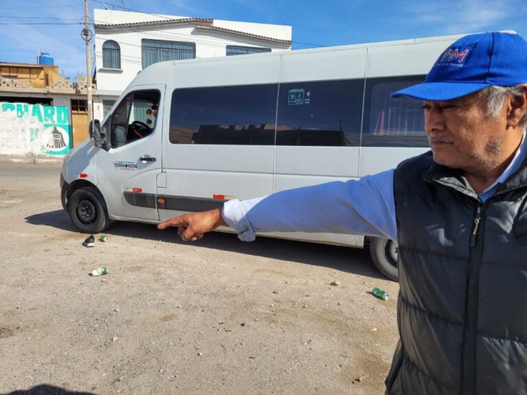 Ilo: Vecinos indignados por inacción de autoridades ante consumo de licor en vía pública