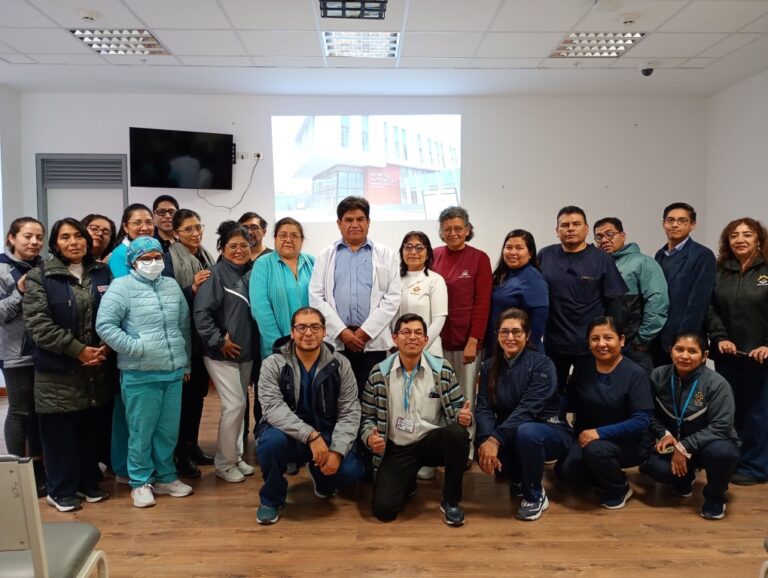 Presentan oficialmente a la nueva directora del hospital Alto Inclán