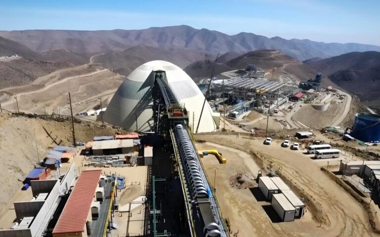Quellaveco proyecta utilidades récord en 2025 impulsadas por alta producción de cobre y molibdeno
