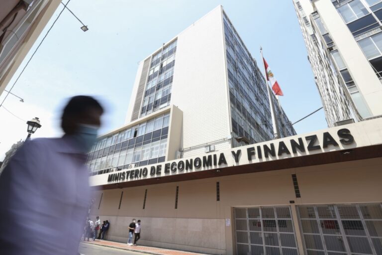 Trinquetes políticos: Tenemos alcaldes “lentejas”