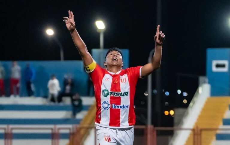 Mollendo celebra ajustada victoria del Nacional FBC