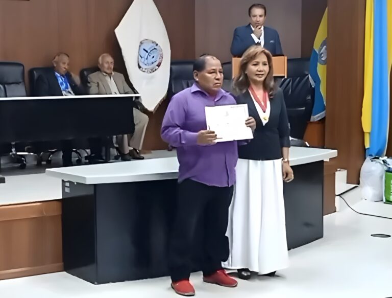 30 años de trayectoria: distinguen a periodista deportivo mollendino Jorge Jiménez