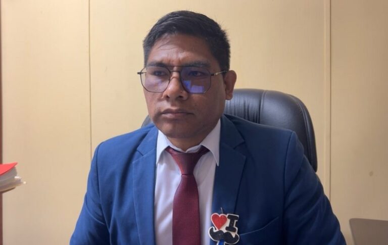 Dirigente nacional CAS viaja a Lima para exigir nombramiento de trabajadores administrativos