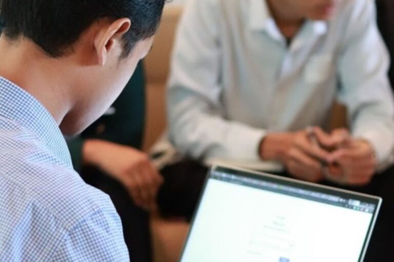 Coalición de sindicatos minoritarios en sector público en negociación de pliego único